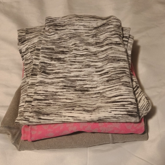 Bundle of Sz.Small Leggings - Picture 1 of 6